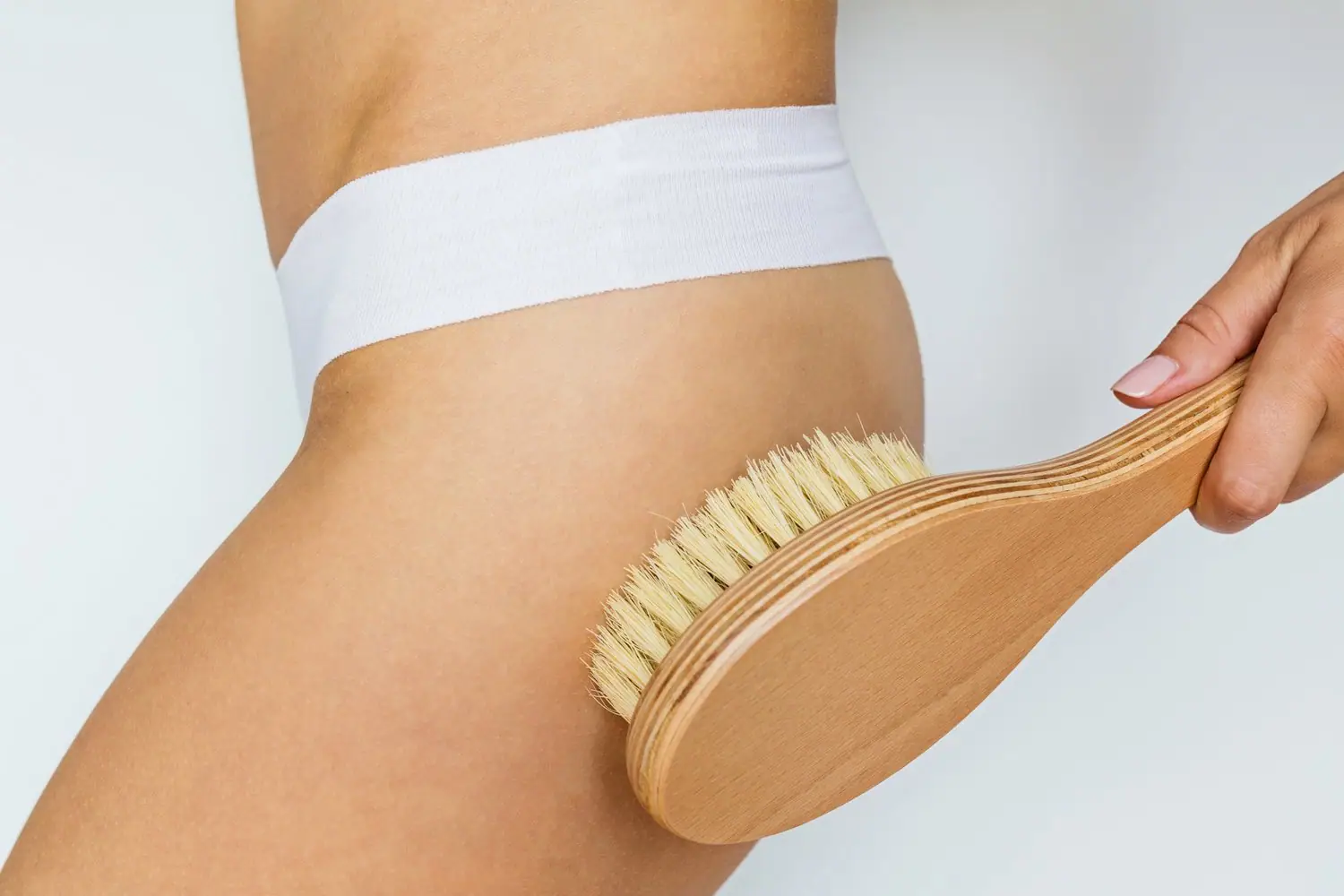 Body brushing - szczotkowanie ciała na jędrną skórę