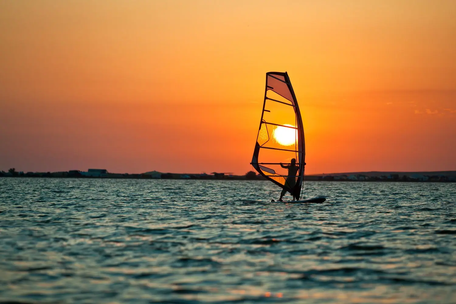 Windsurfing na polskim wybrzeżu - najlepsze spoty