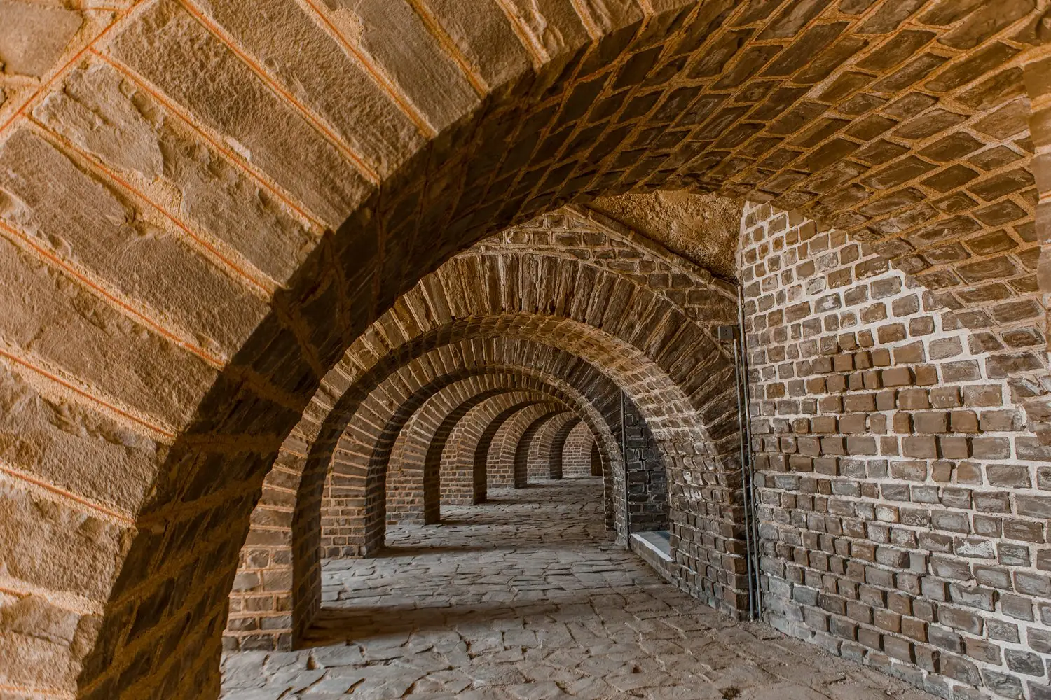 Fotografowanie architektury zabytkowej - techniki i kompozycja