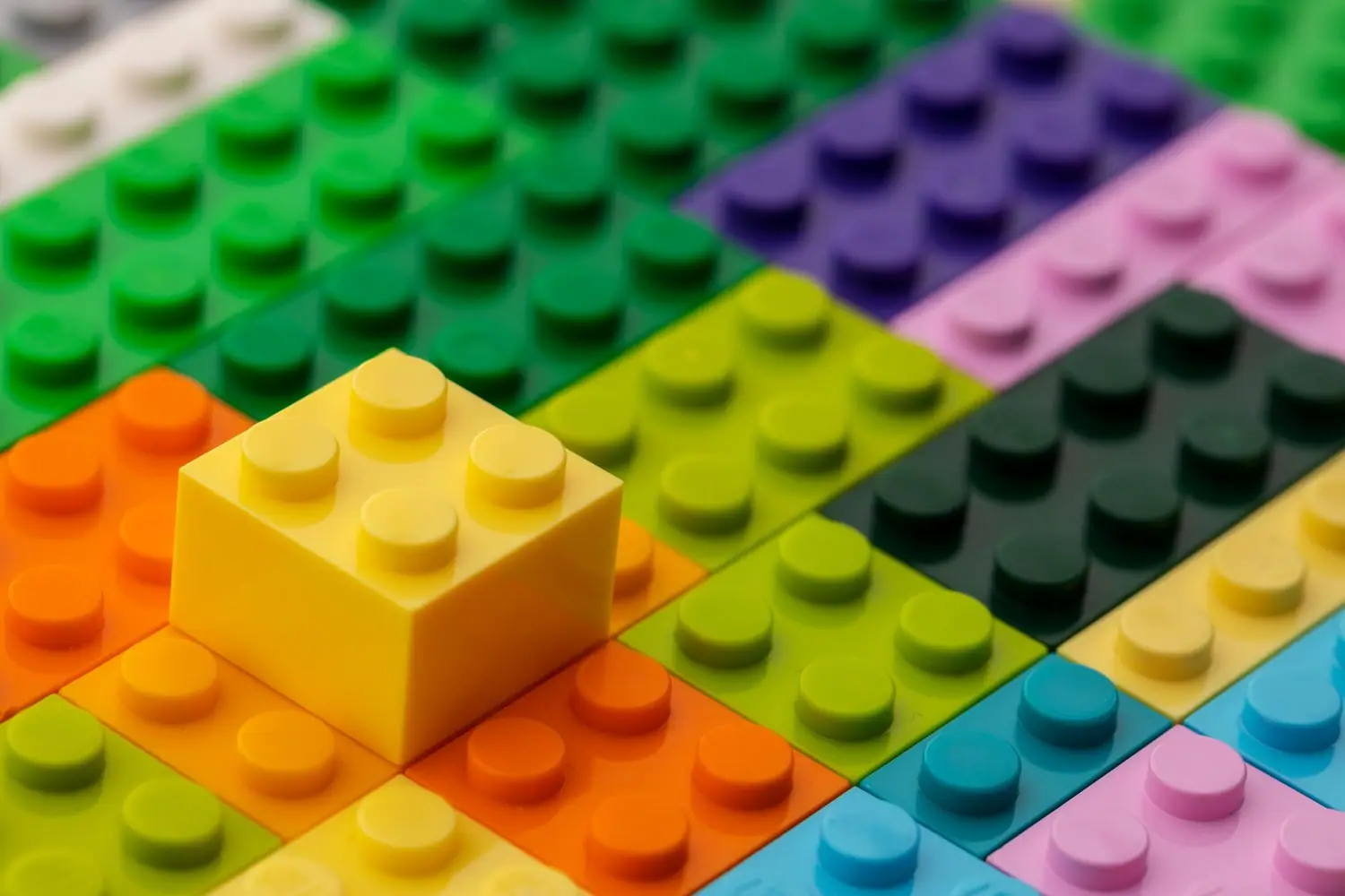 Budowanie domku z klocków LEGO dla dorosłych - techniki i inspiracje